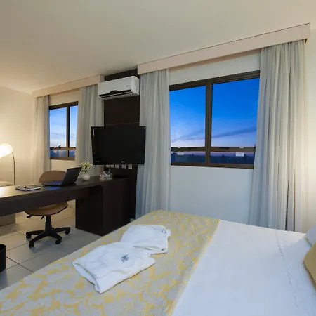 Comfort Hotel Goiania-3