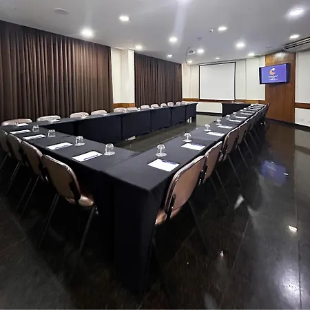 Comfort Hotel Goiânia-3